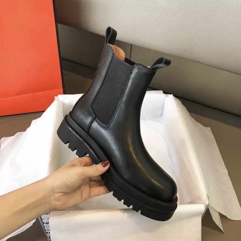 Francescaā¢ Designer Chelsea Boots