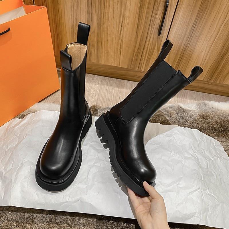 Francescaā¢ Designer Chelsea Boots