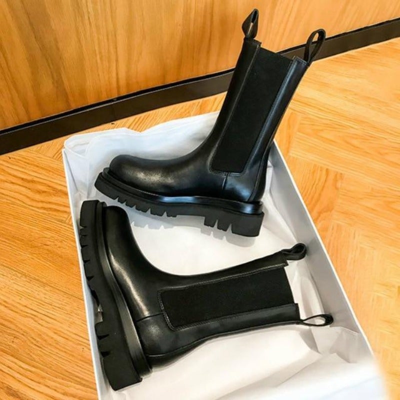 Francescaā¢ Designer Chelsea Boots