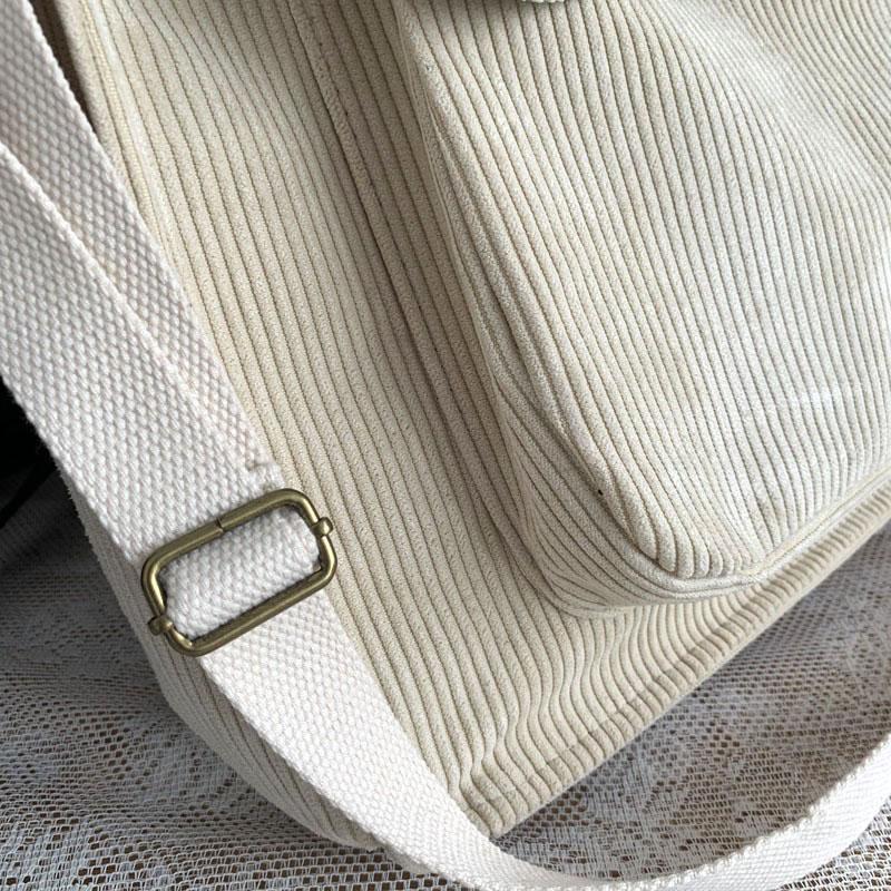 "Pya" Vintage Shoulder Bag